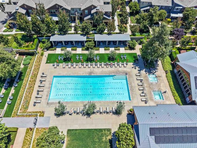 333 Basswood Cmn 8, Livermore, CA 94551