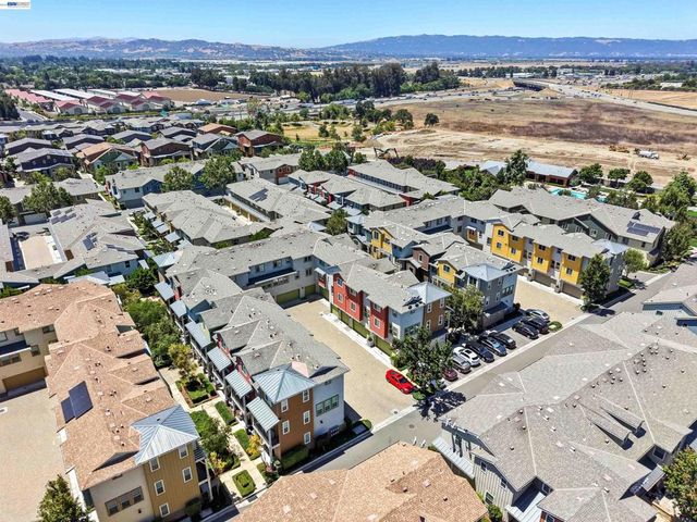 333 Basswood Cmn 8, Livermore, CA 94551