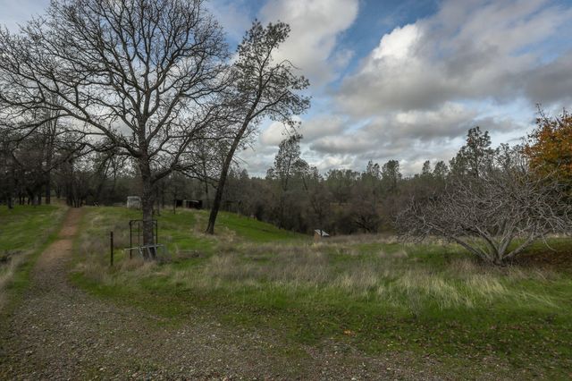 18725 Wilderness Trail, Cottonwood, CA 96022