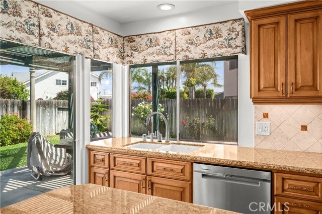 6595 Jaluit Street, Cypress, CA 90630