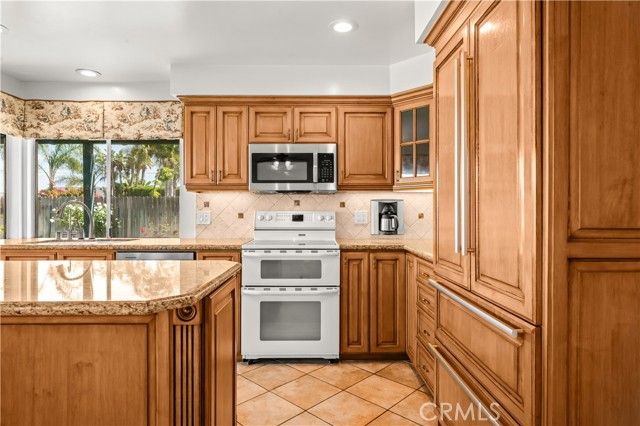 6595 Jaluit Street, Cypress, CA 90630