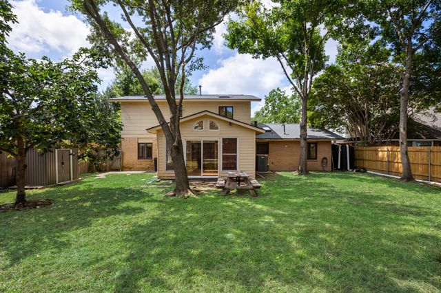 1305 Atlanta Drive, Irving, TX 75062