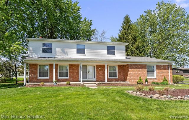 6540 Alderley Way, West Bloomfield, MI 48322