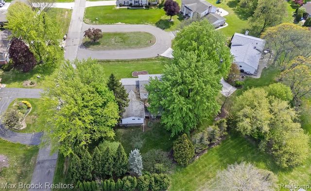6540 Alderley Way, West Bloomfield, MI 48322