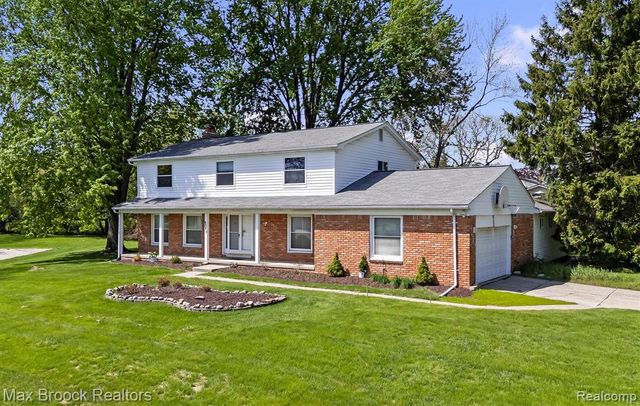 6540 Alderley Way, West Bloomfield, MI 48322