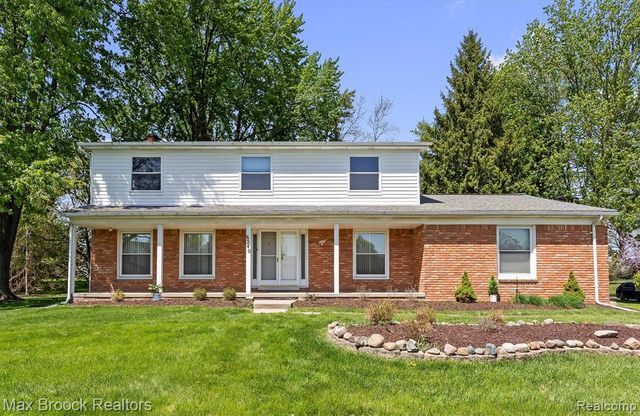 6540 Alderley Way, West Bloomfield, MI 48322