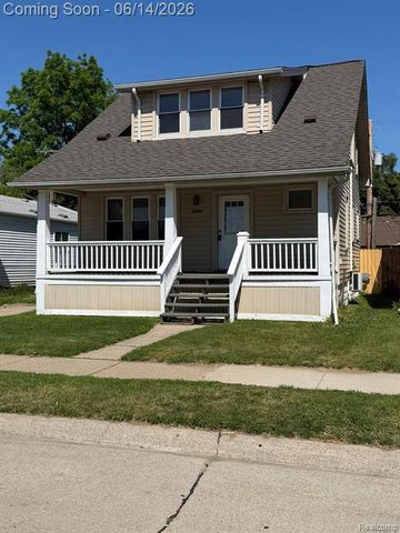 27390 Elmhurst Street, Roseville, MI 48066