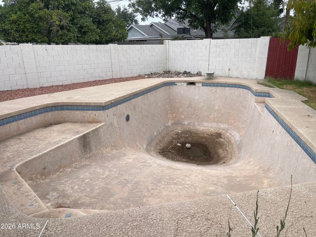 1050 E 10TH Avenue, Mesa, AZ 85204
