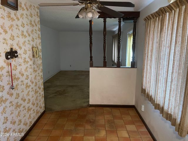1050 E 10TH Avenue, Mesa, AZ 85204