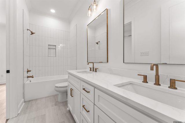 9053 Hillon Hood Rd, Denham Springs, LA 70726