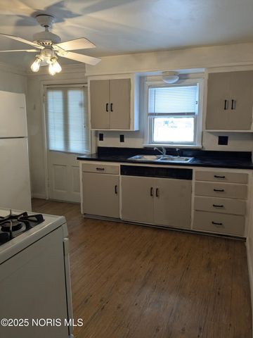 408 Clinton Street, Maumee, OH 43537