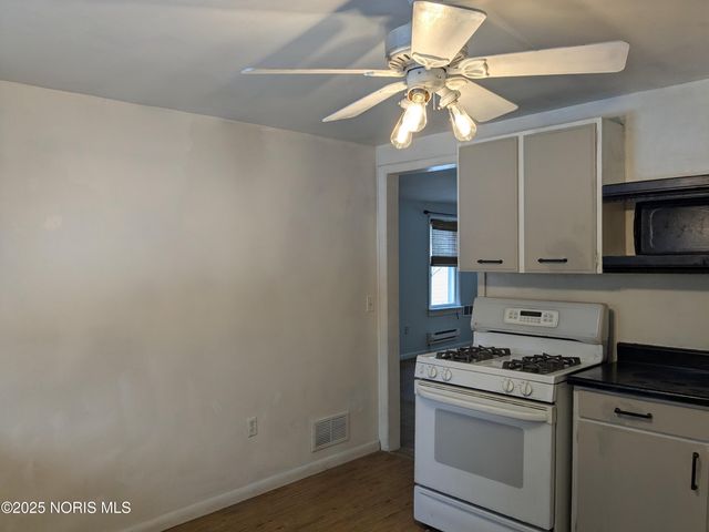 408 Clinton Street, Maumee, OH 43537