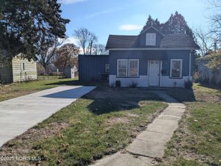 408 Clinton Street, Maumee, OH 43537
