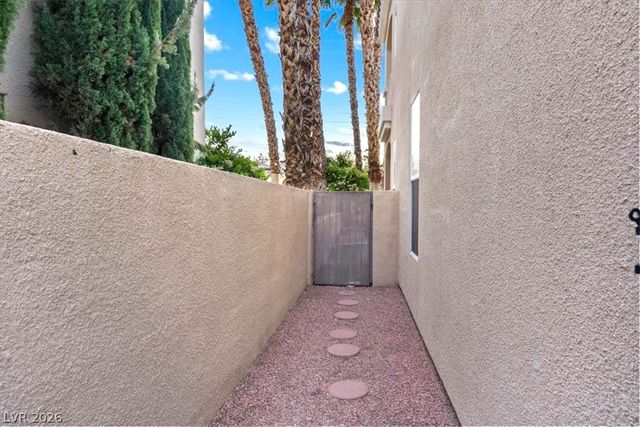1708 Cordoba Canyon Street, Las Vegas, NV 89117