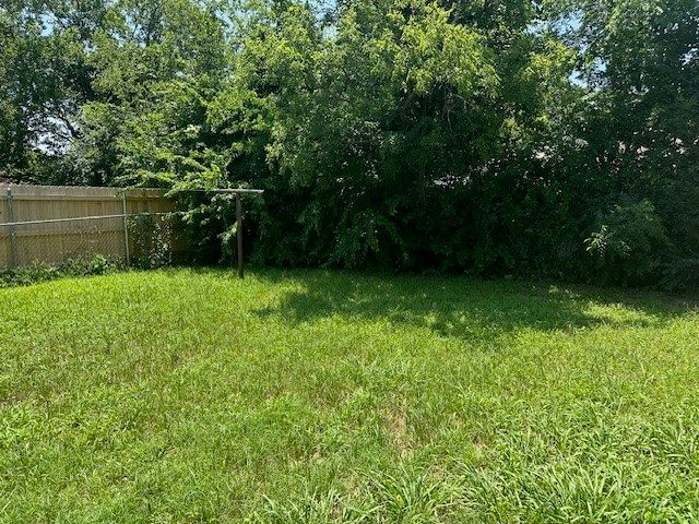 6832 Craig Street, Fort Worth, TX 76112