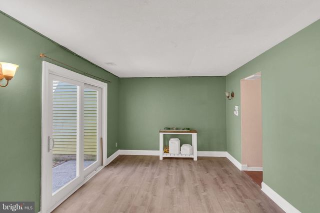 6 RELIANCE CT, Telford, PA 18969