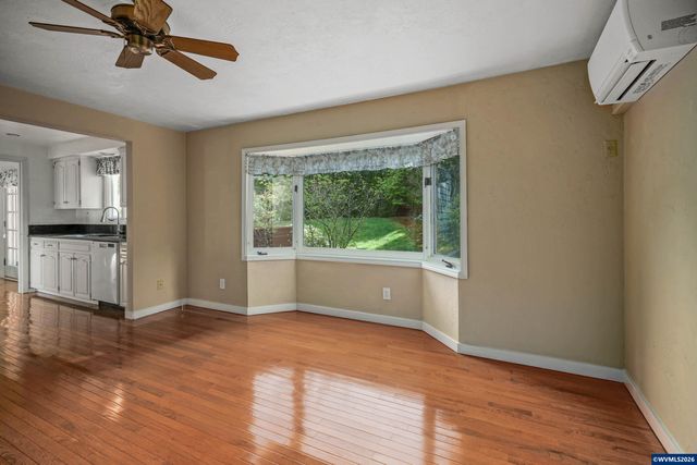 220 NW Downy Dr, Sublimity, OR 97385