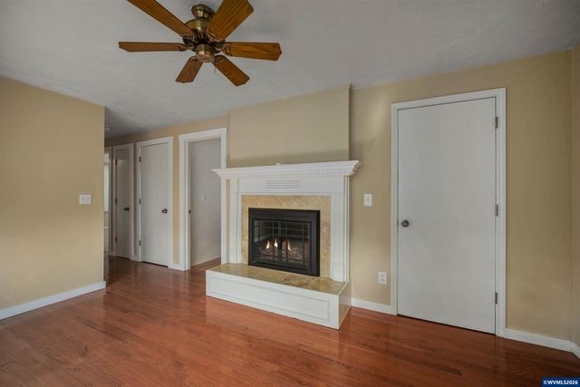 220 NW Downy Dr, Sublimity, OR 97385