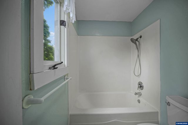 220 NW Downy Dr, Sublimity, OR 97385