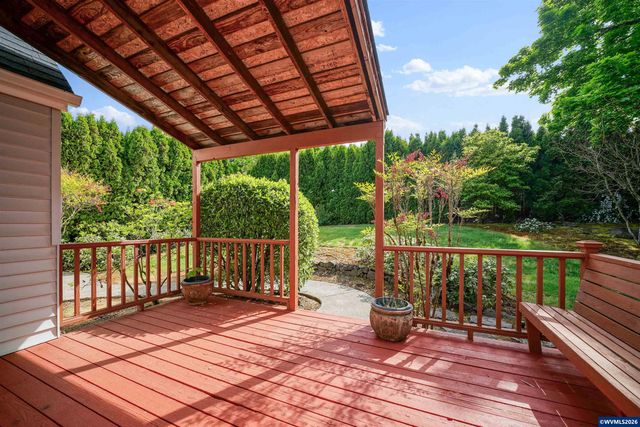 220 NW Downy Dr, Sublimity, OR 97385