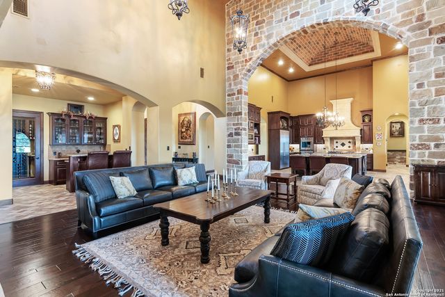 189 SHIMMERING SHORE CT, Spring Branch, TX 78070