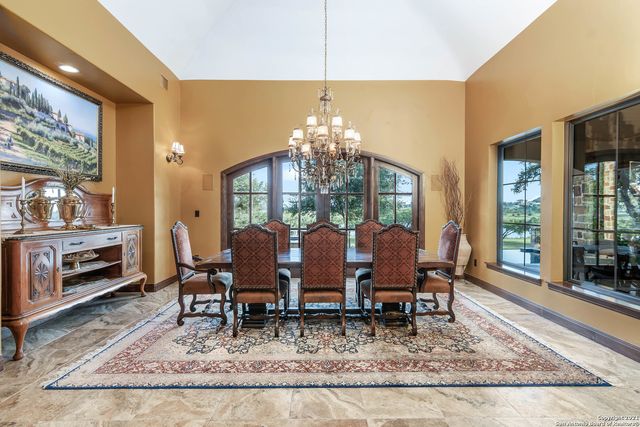 189 SHIMMERING SHORE CT, Spring Branch, TX 78070