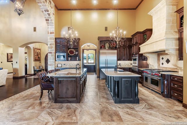 189 SHIMMERING SHORE CT, Spring Branch, TX 78070