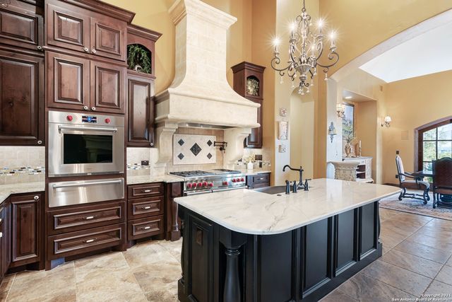 189 SHIMMERING SHORE CT, Spring Branch, TX 78070