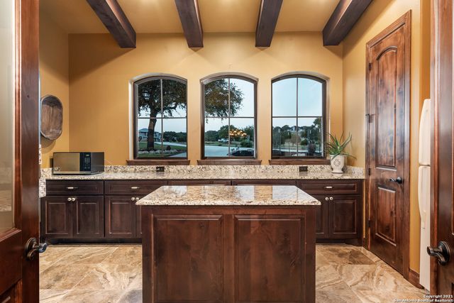 189 SHIMMERING SHORE CT, Spring Branch, TX 78070