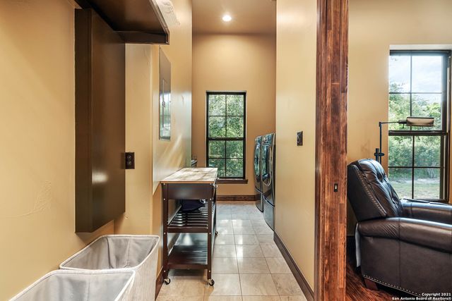 189 SHIMMERING SHORE CT, Spring Branch, TX 78070