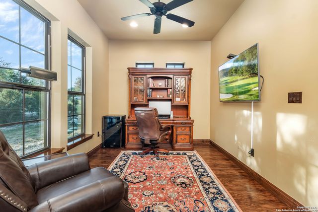 189 SHIMMERING SHORE CT, Spring Branch, TX 78070