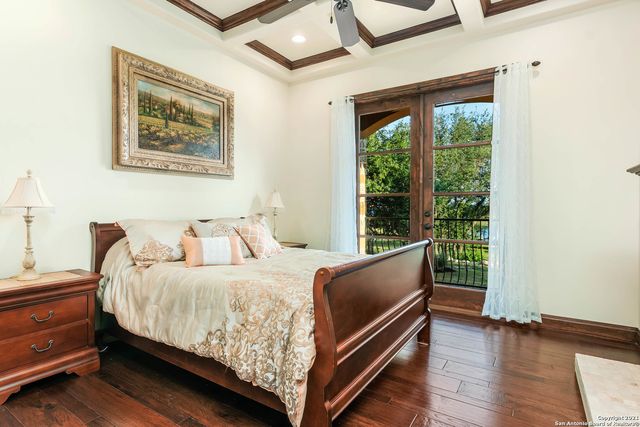 189 SHIMMERING SHORE CT, Spring Branch, TX 78070