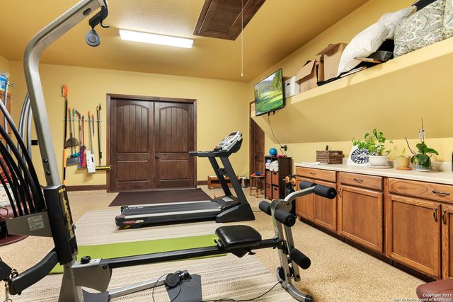 189 SHIMMERING SHORE CT, Spring Branch, TX 78070