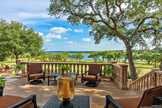 189 SHIMMERING SHORE CT, Spring Branch, TX 78070