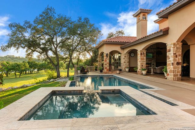 189 SHIMMERING SHORE CT, Spring Branch, TX 78070