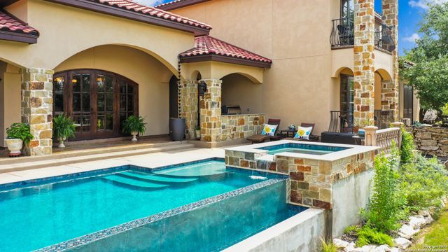 189 SHIMMERING SHORE CT, Spring Branch, TX 78070