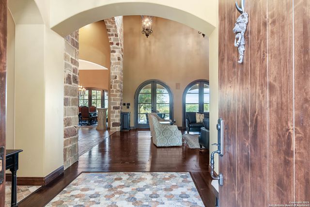 189 SHIMMERING SHORE CT, Spring Branch, TX 78070