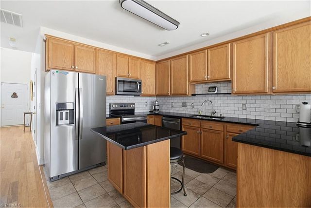 1703 Silver Chase Court, Winston-salem, NC 27127