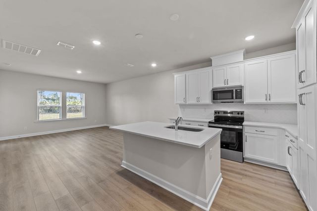 706 Red Tide Rd. Unit 115, Little River, SC 29566