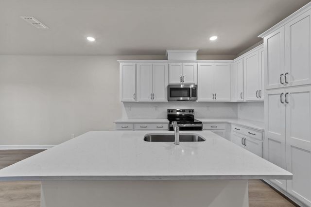 706 Red Tide Rd. Unit 115, Little River, SC 29566