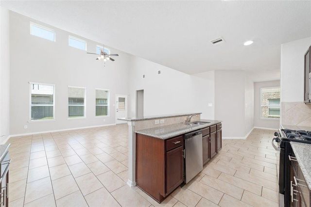 2707 Golden Hills Court, Fresno, TX 77545
