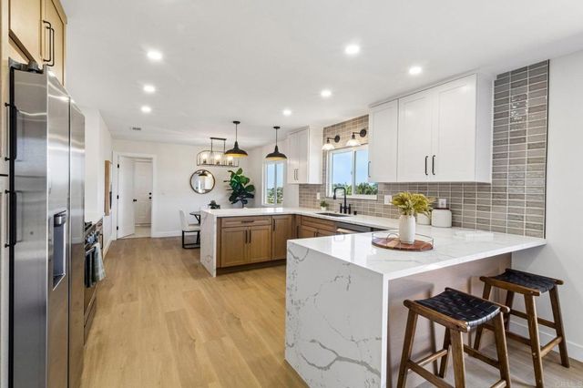 221 Colina, Vista, CA 92084