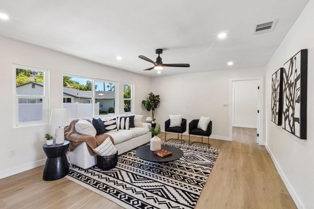 221 Colina, Vista, CA 92084