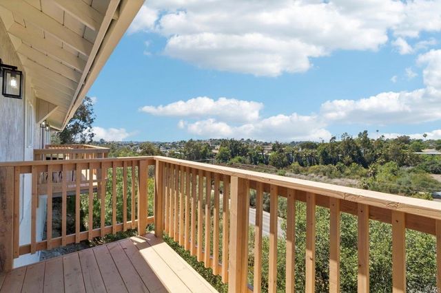 221 Colina, Vista, CA 92084