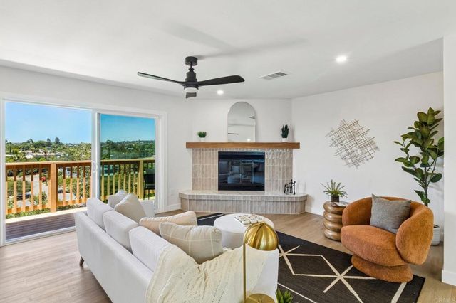 221 Colina, Vista, CA 92084