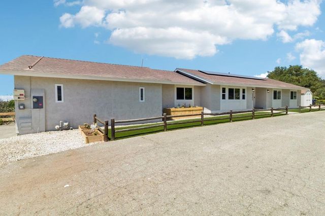 221 Colina, Vista, CA 92084