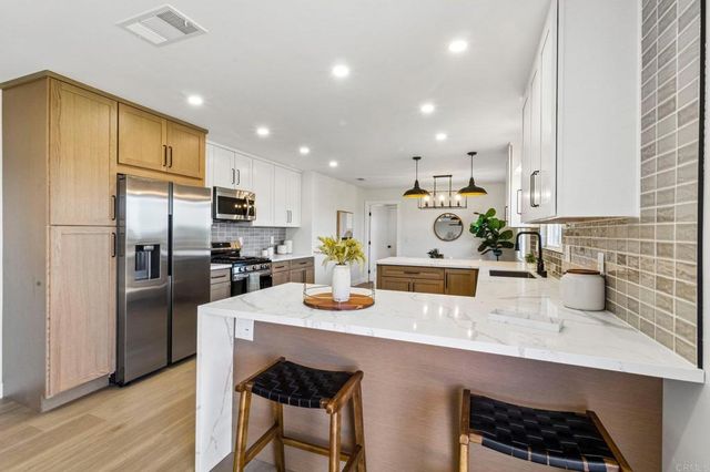221 Colina, Vista, CA 92084