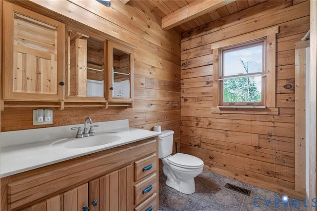 3310 Lake Dr, Goochland, VA 23153