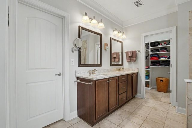 1434 Highland Wood Court, Auburn, GA 30011