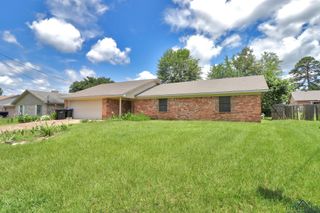 213 Kyla St, Longview, TX 75604